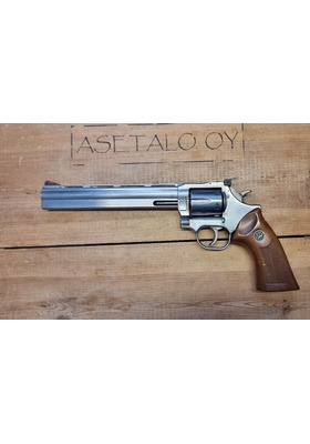 DAN WESSON VH8 .357 MAG STS KÄYT.