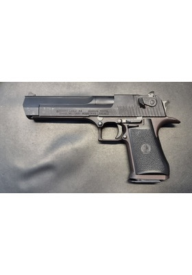 DESERT EAGLE .44 MAG KÄYT