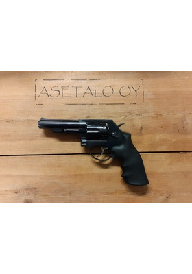 TAURUS 38 SPC REVOLVERI, KÄYTETTY  4" PIIPPU