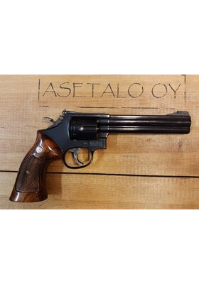 S&W 16-4 .32 H&R MAG LAATIKOSSAAN KÄYT