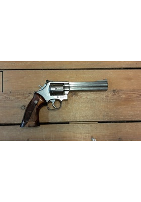 S&W M686-3 6" KÄYT REVOLVERI