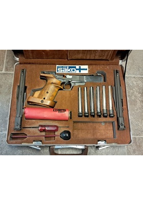 SAKO TRIACE 22 LR VAIHTOKALIPERI PISTOOLI .KÄYT. HYVÄ