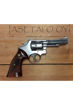 SMITH & WESSON M67-1 4" REVOLVERI KÄYT