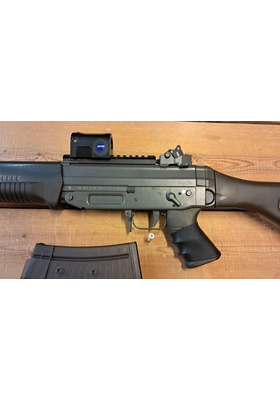 SIG SG551-2SP 223REM KÄYTETTY