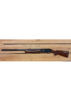 WEATHERBY 12/70 PUOLIAUTOM HAULIKKO KÄYTTÄMÄTÖN!