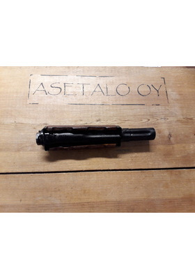 AKM-47 KAASUPUTKI + KÄDEN SUOJUS YLÄ