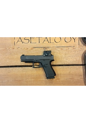 GLOCK M48 COA 9X19 PISTOOLI PAKETTI MUKANA AIMPOINTIN COA TÄHTÄIN 76073+102866P