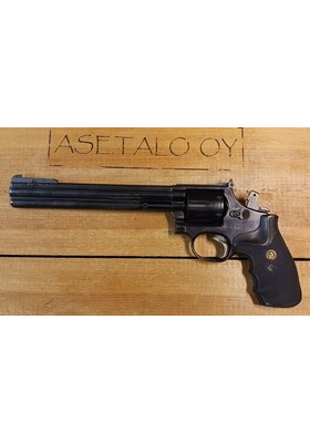 S&W 586-1 .357 MAG 8 3/8" SILUETTITÄHTÄIMET KÄYT
