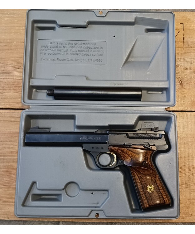 BROWNING BUCK MARK PLUS .22LR 5,5" PIENOISPISTOOLI, KÄYTETTY