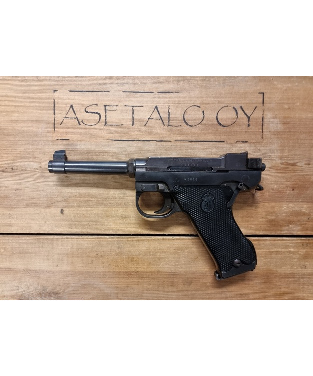 HUSQVARNA M40 9MM KÄYTETTY PISTOOLI