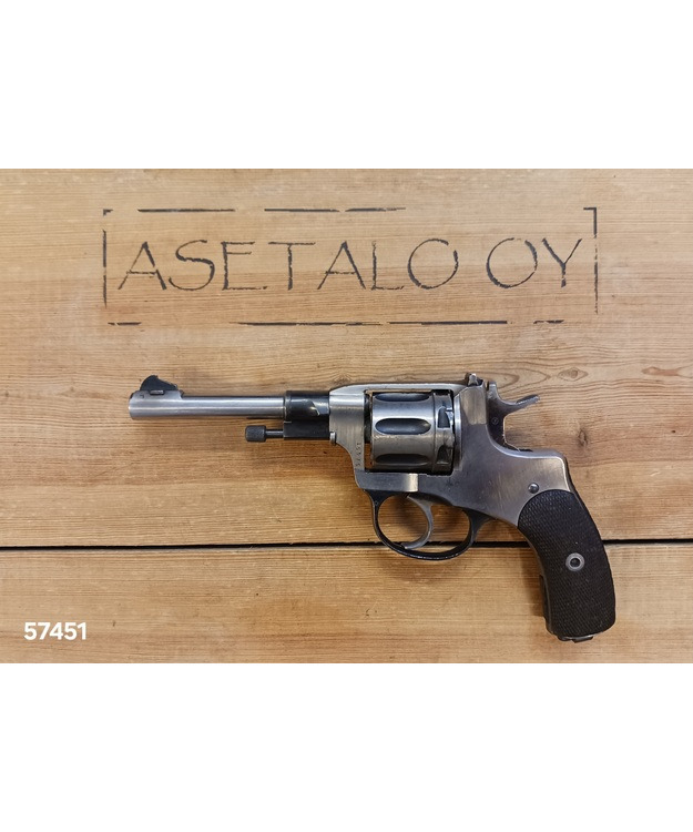 NAGANT 22LR KÄYTETTY REVOLVERI