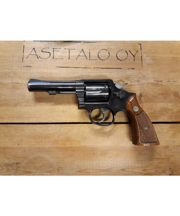 S&W M13 4" .357 MAG KÄYT  HYVÄ!