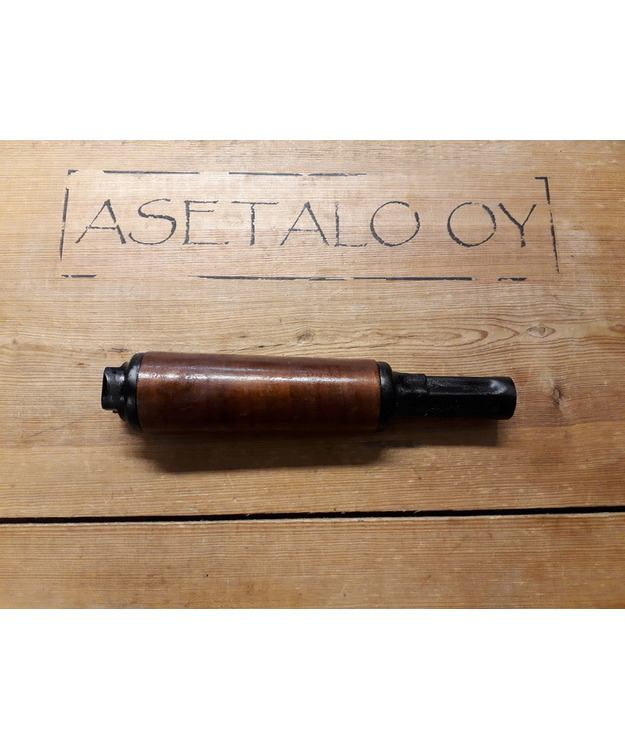 AKM-47 KAASUPUTKI + KÄDEN SUOJUS YLÄ