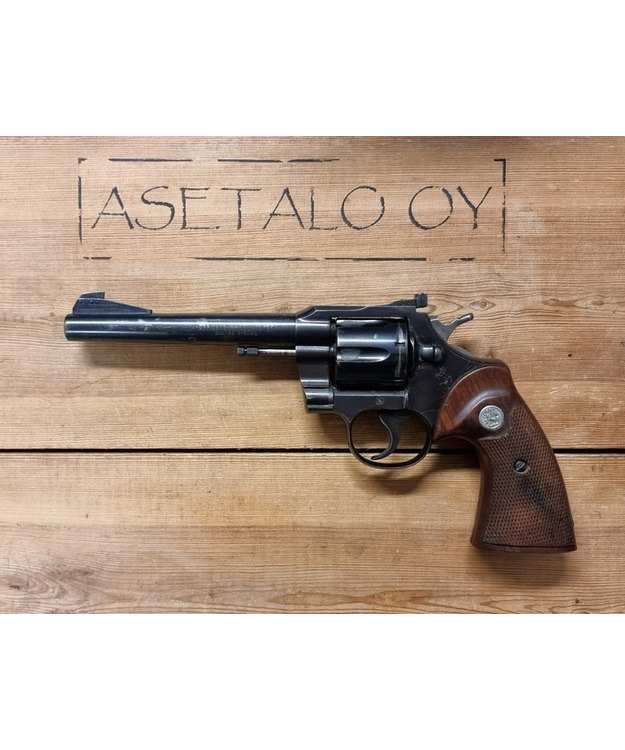 COLT OFFICERS MODEL MATCH .38 SPC 6" SIN REVOLVERI KÄYT.HYVÄ!