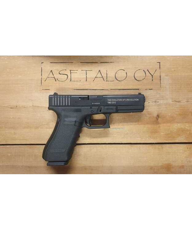 GLOCK M17 9X19 GEN4 7768 30 YEARS EDITION JUHLA -ASE