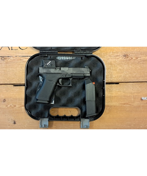GLOCK M48 COA 9X19 PISTOOLI PAKETTI MUKANA AIMPOINTIN COA TÄHTÄIN 76073+102866P