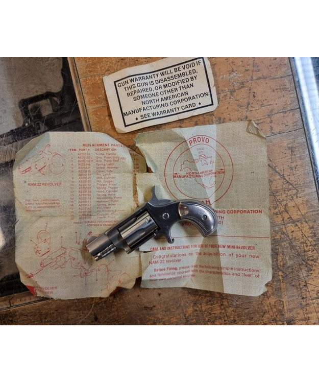 NAA .22LR (NAA-22LR) KÄYT 1 1/8" PIIPPU REVOLVERI
