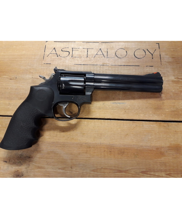 S&W .357 MAG  KÄYT.REV. 6" PIIPULLA