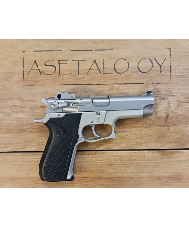 S&W M5903 9MM KÄYT
