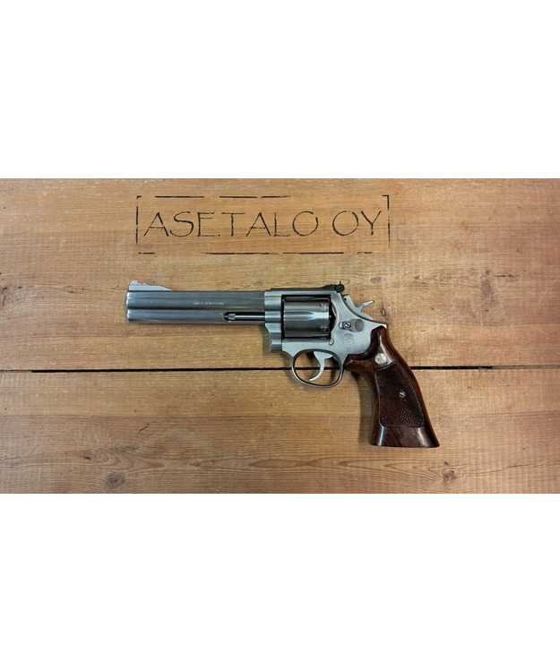 S&W M686-3 6" .357 MAG REVOLVERI  KÄYT