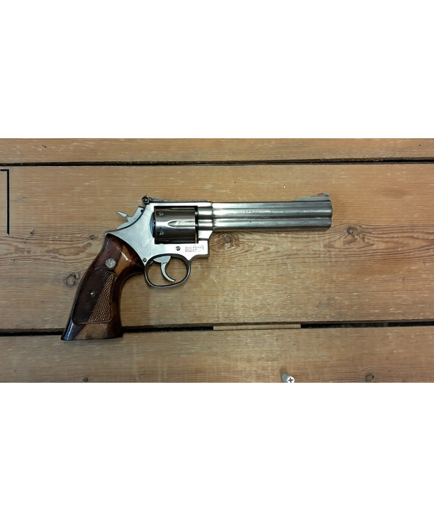 S&W M686-3 6" KÄYT REVOLVERI