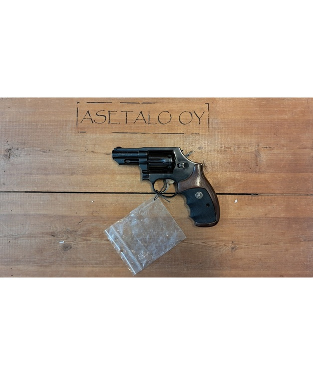 TAURUS .357 MAG 2,5" KÄYT #642148 M65?