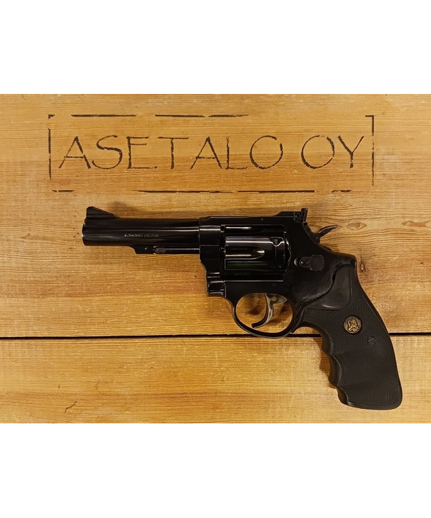 TAURUS M96 KAL 22LR 4" KÄYT