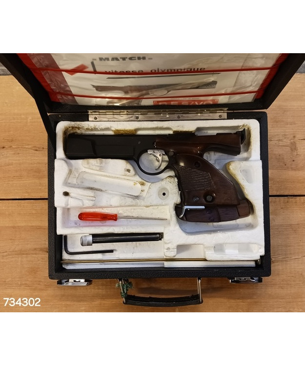 UNIQUE D6 MOD C .22 SHORT KÄYT. PISTOOLI