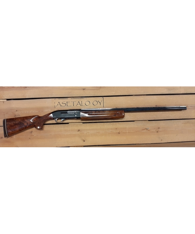 WEATHERBY 12/70 PUOLIAUTOM HAULIKKO KÄYTTÄMÄTÖN!